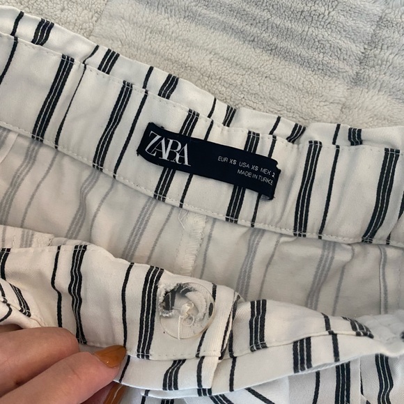 Zara Shorts - Picture 3 of 4